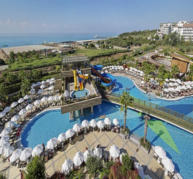 Crystal Palace Luxury Resort & Spa
