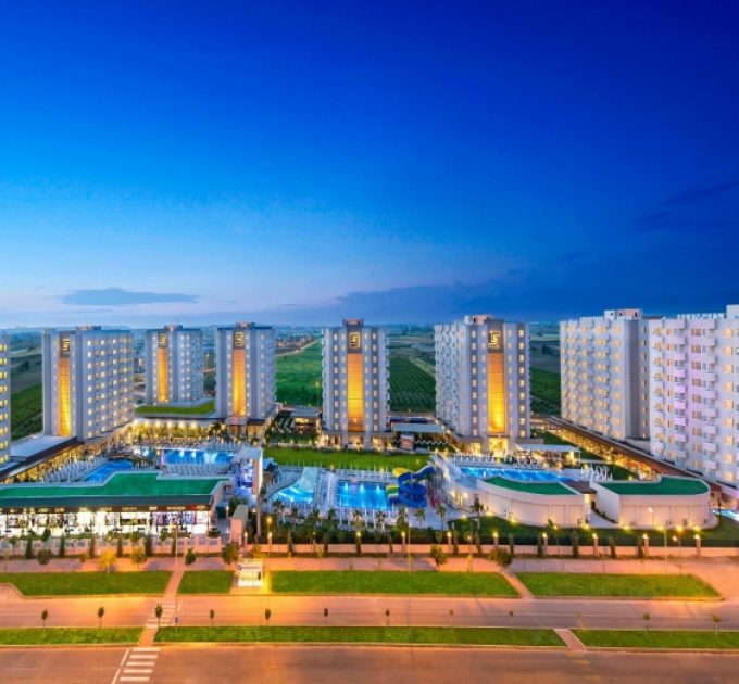 Grand Park Lara