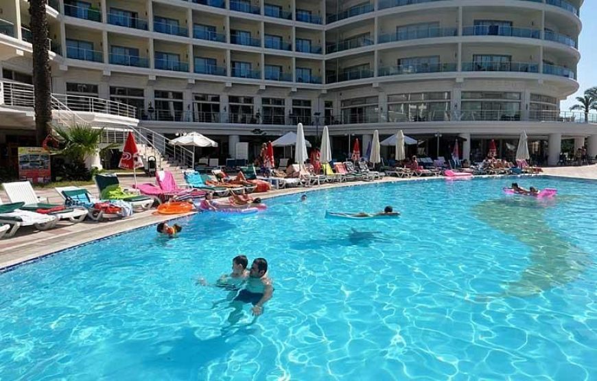Marmaris Pineta Park Deluxe Hotel 4* – Her Şey Dahil (Fiyat Sorunuz)